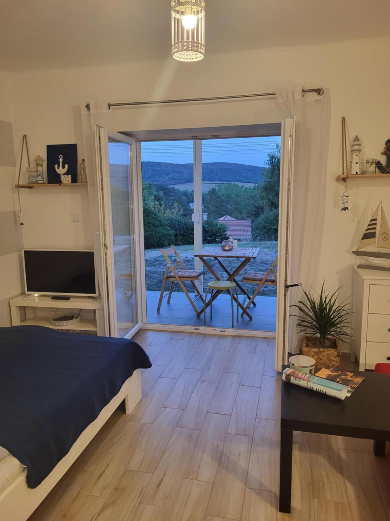 Kismano Apartman Orfű Exteriör bild